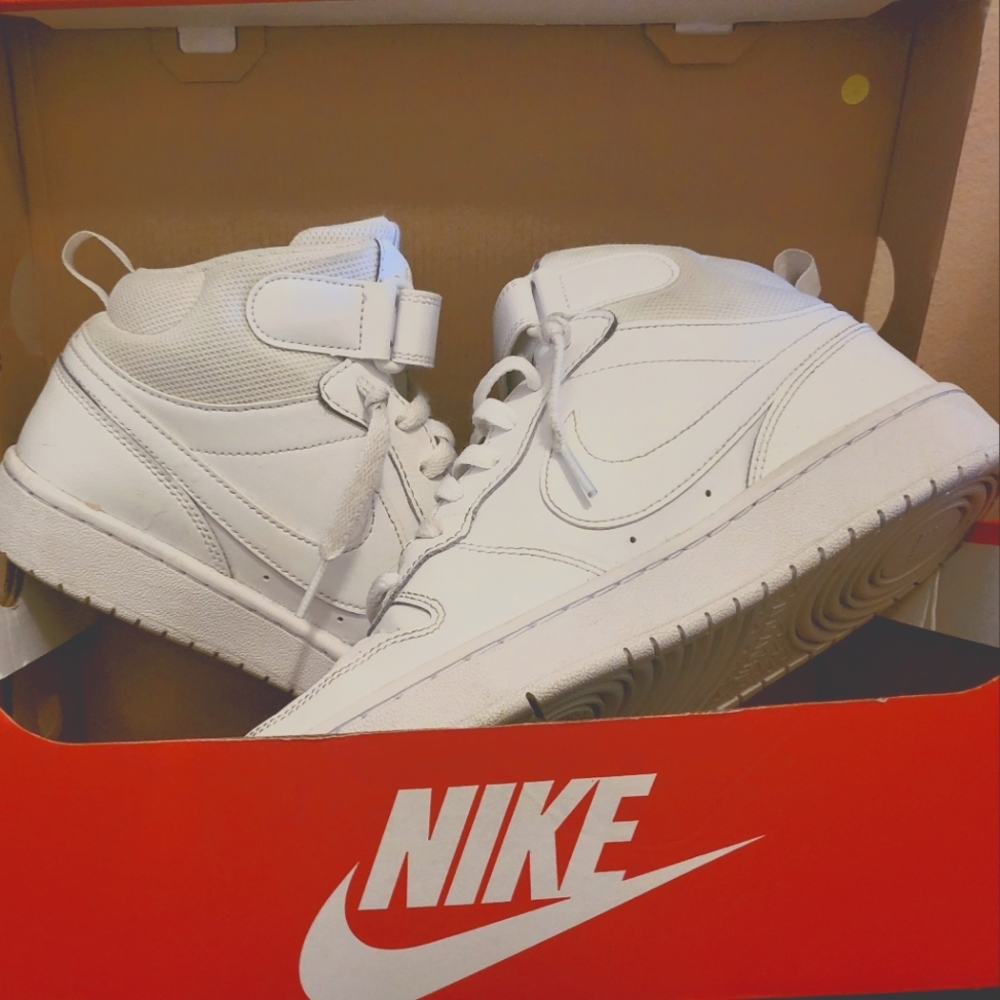 White mid Nike shoes